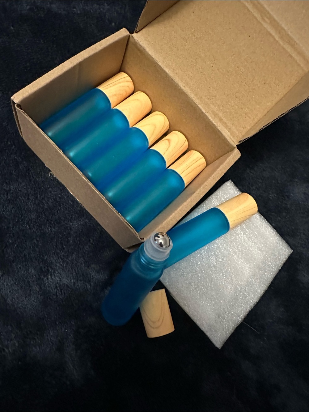 4/$20 Pack of 7 Blue Frosted Glass Roller Bottles 10ml
